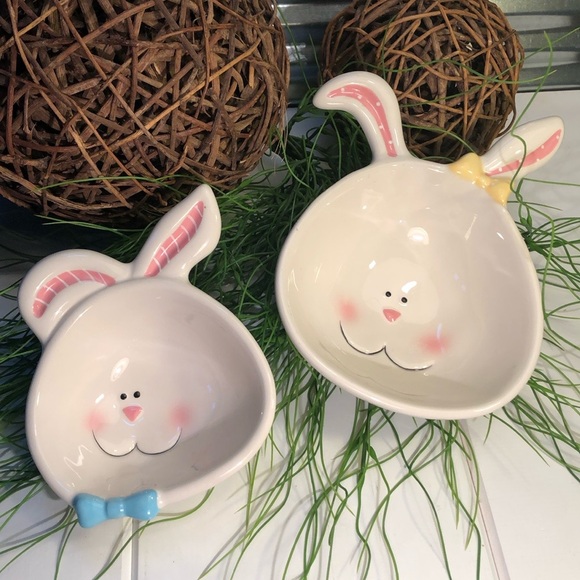 Blossom & Blooms Other - Bunny Rabbit Ceramic Bowls Stackable Nesting Blossom & Blooms Set of 2 Dishes